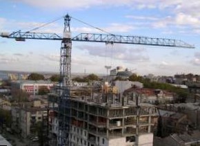 Власти Москвы пересмотрят контракты на строительство жилой недвижимости