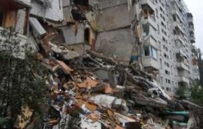 Пострадавшим при обрушении дома в Ярославле выплатят по 150 тысяч рублей