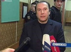 Приставы арестовали имущество Виктора Батурина