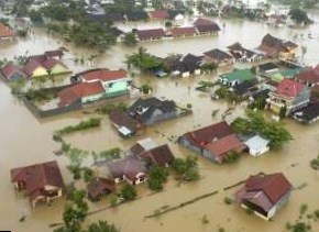 Пострадавшим от наводнения в Краснодарском крае выделят 912 миллионов рублей