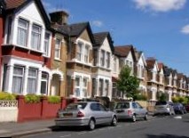 Власти Великобритании ежегодно тратят почти 40 млрд долларов США на жилищное пособия гражданам