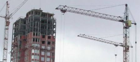 Екатеринбург тратит баснословные деньги на рекламу недвижимости